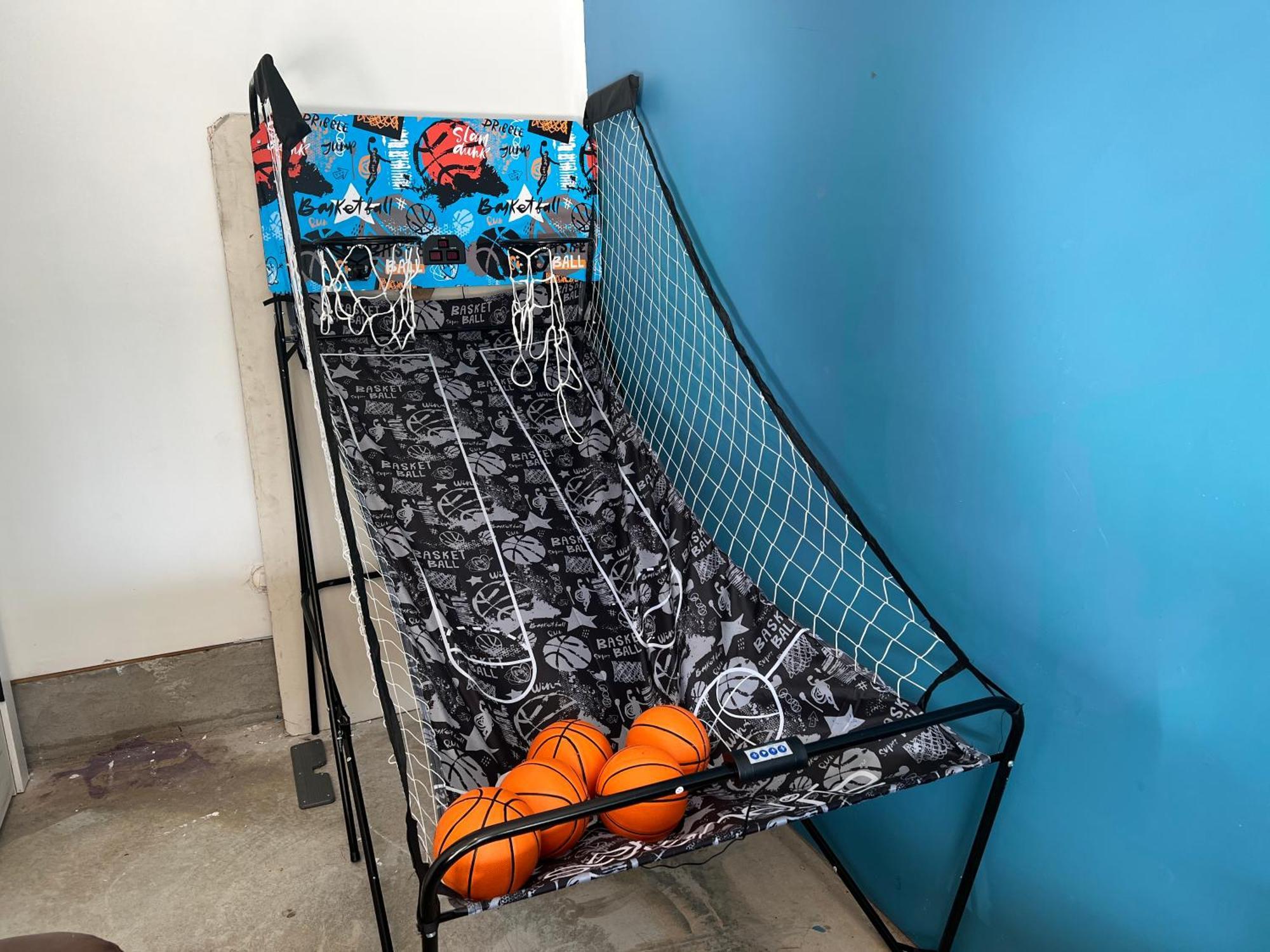 Closetobroadwayairportoprymillsgameroom20 Ferienhaus